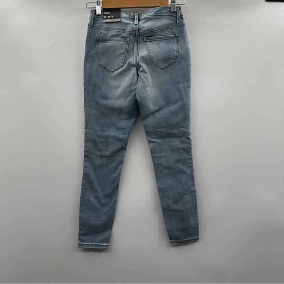 Mossimo Mid Rise Light Wash Skinny Button Front Jeans Size 00 s - Picture 4 of 9